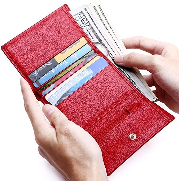 Để tiền trong tất cả các ngăn của ví là cách thu hút tài lộc vào ví