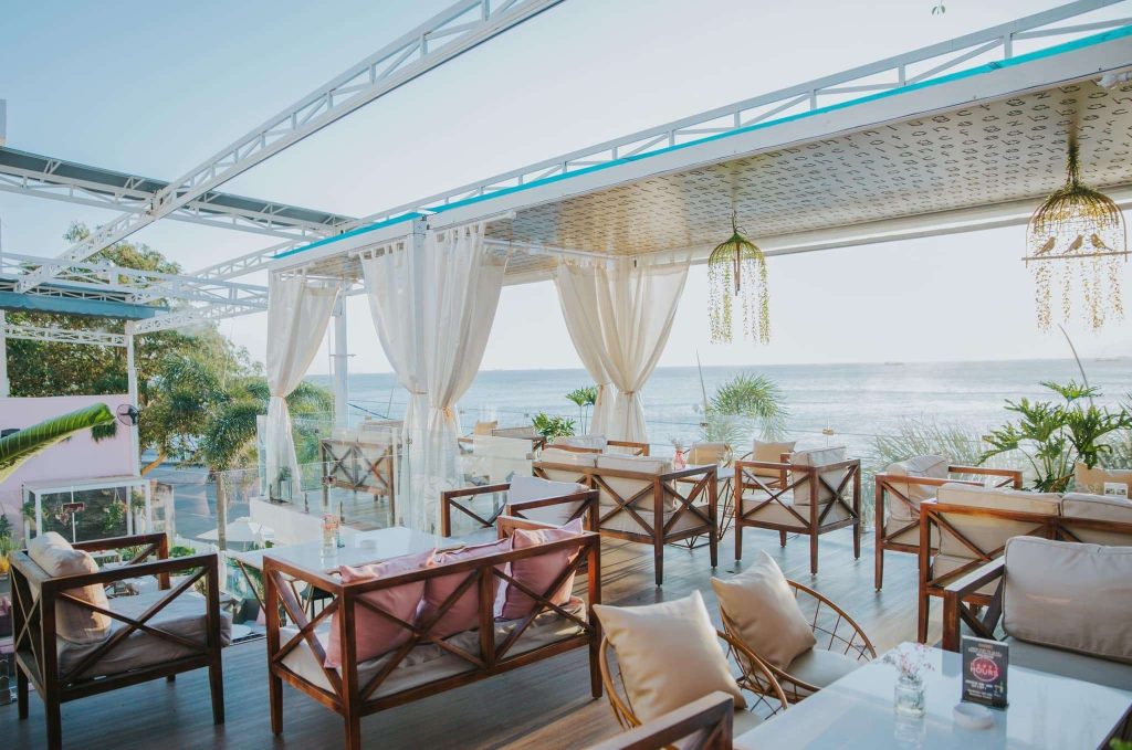 Gazebo Beach Front Lounge & Café với thiết kế hết sức tinh tế