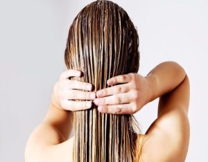 Sử dụng shampoo và dầu xả chuyên dụng cho tóc nhuộm
