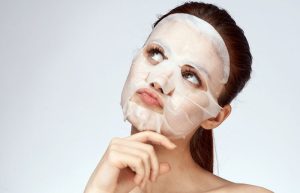 Đắp mặt nạ thường xuyên giúp da được cung cấp dưỡng chất cần thiết