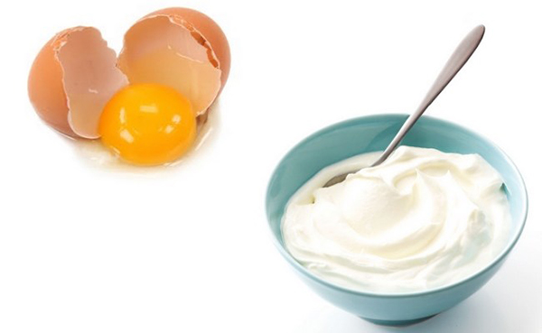 Sữa chua & lòng trắng trứng giúp tóc giảm gãy rụng hiệu quả