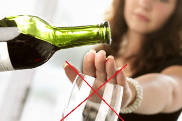 Tránh xa đồ uống chứa cồn