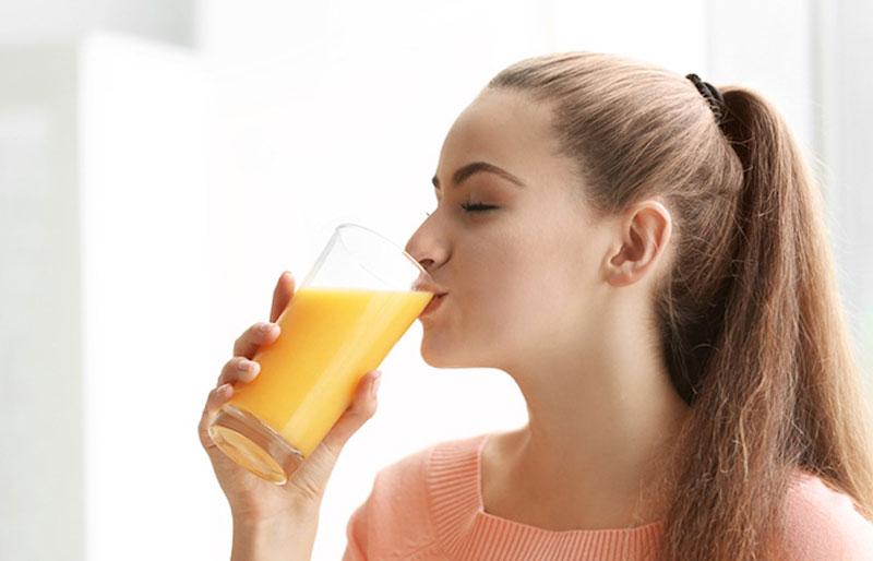 Nước ép dứa không chỉ ngon miệng mà còn có tác dụng hỗ trợ điều trị sỏi thận