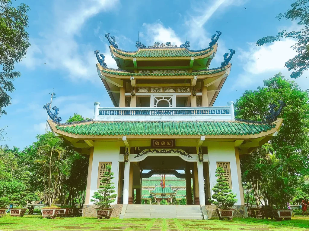Văn miếu Trấn Biên là một địa điểm tham quan lý tưởng để tìm hiểu về lịch sử và văn hóa của Việt Nam