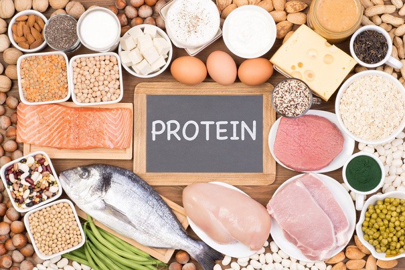 Một chế độ ăn uống giàu protein sẽ giúp vòng một săn chắc hơn