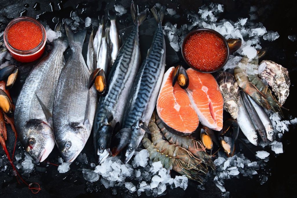Cá là nguồn cung cấp canxi vitamin D và omega-3 dồi dào